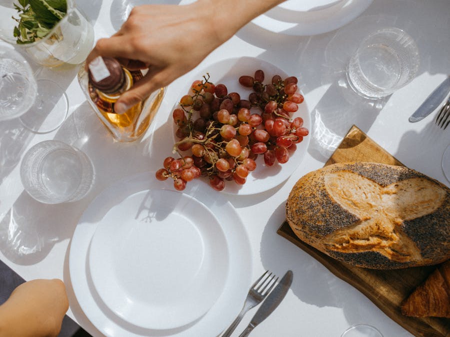What food do I need to survive for a month?