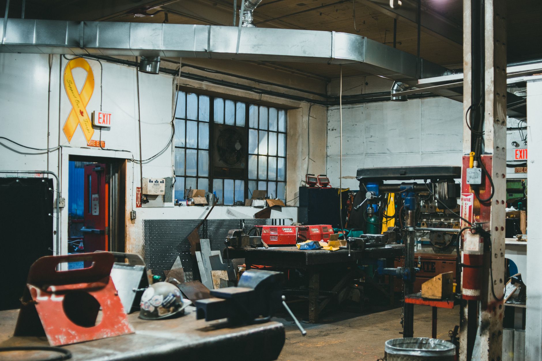 The Hardware Renaissance: Why Small-Scale Manufacturing Is Now Profitable