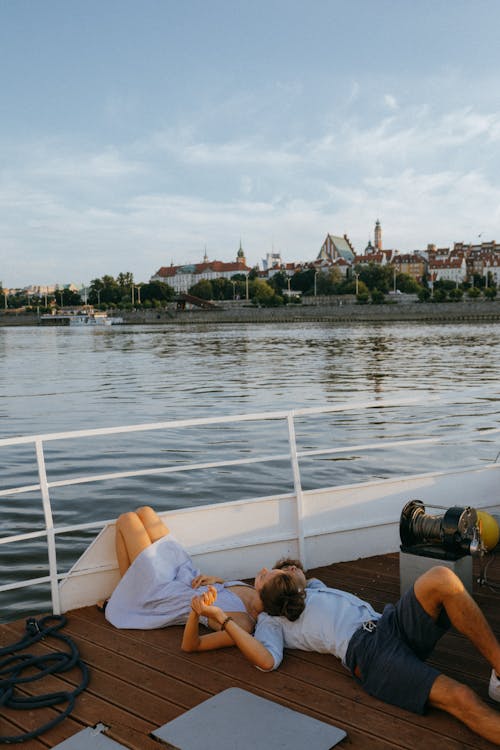 Kostenloses Stock Foto zu boot, hinlegen, meer