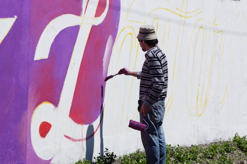 Photos gratuites de brosse à dents, couleurs vives, peinture murale