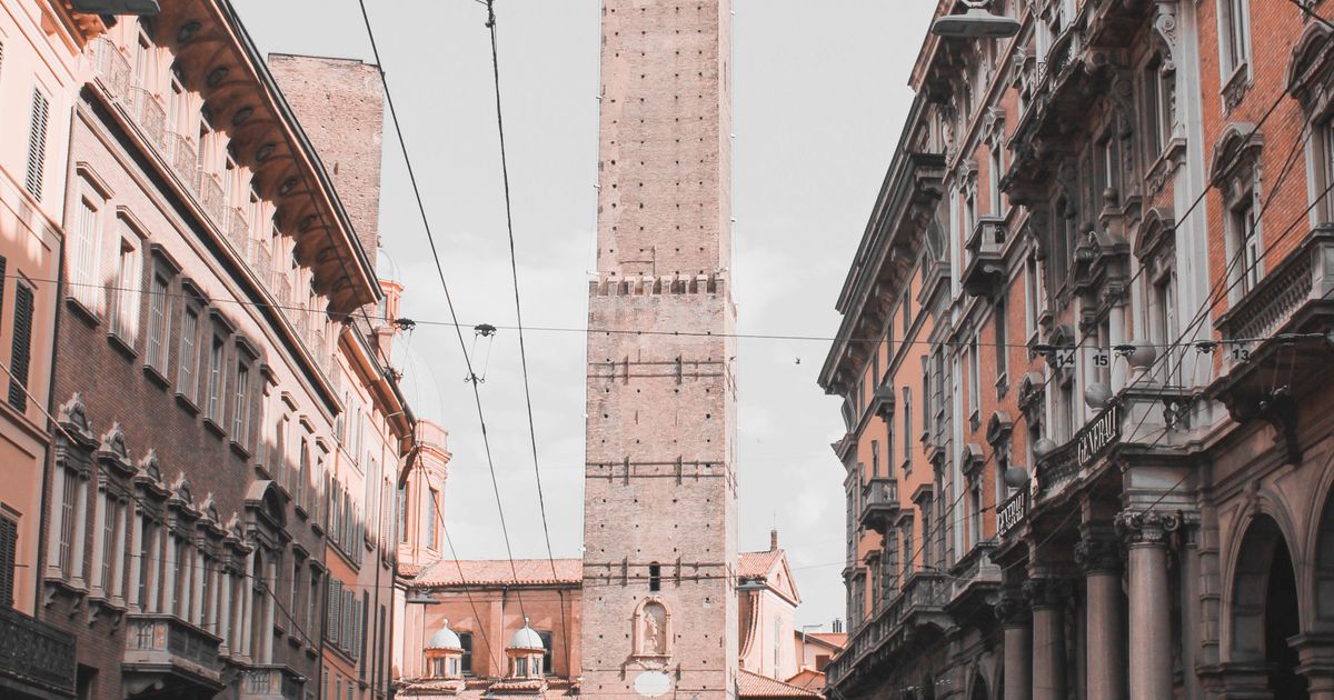 Bologna 2026: Capitala Culinară a Italiei | City Break Bologna 2026: Capitala Culinară a Italiei | City Break