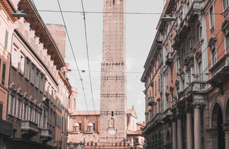 Bologna Due Torri