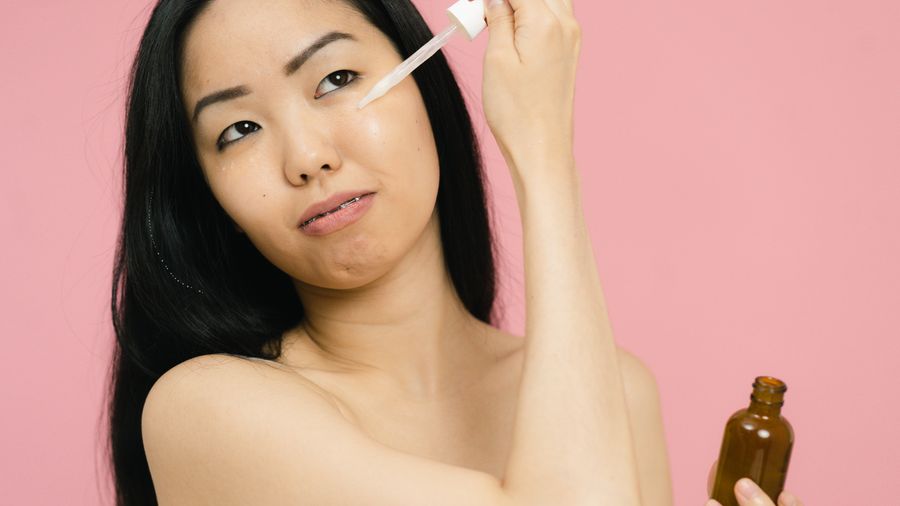 Fragrance-Free vs Unscented Skincare: The Difference Matters
