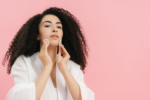 Fazer limpeza de pele em casa é dica de beleza e economia - imagem 1