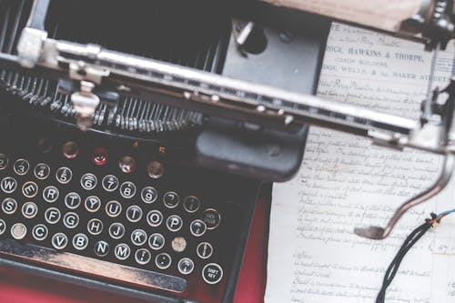 Foto De Primer Plano De Máquina De Escribir Negra