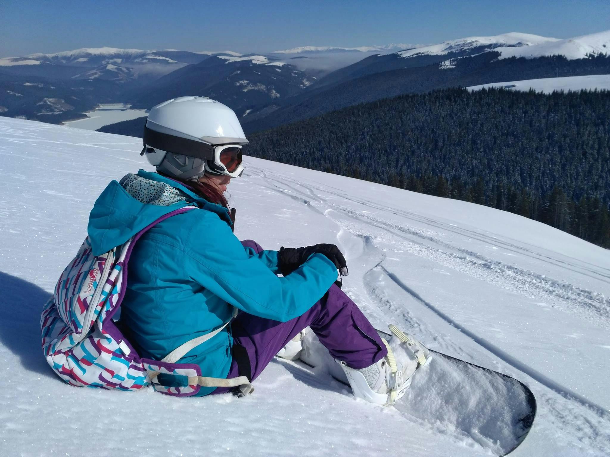 People playing open world game on PC