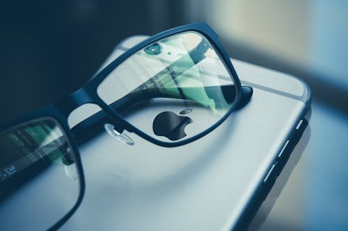 Fotobanka s bezplatnými fotkami na tému Apple, dioptrické okuliare, iPhone