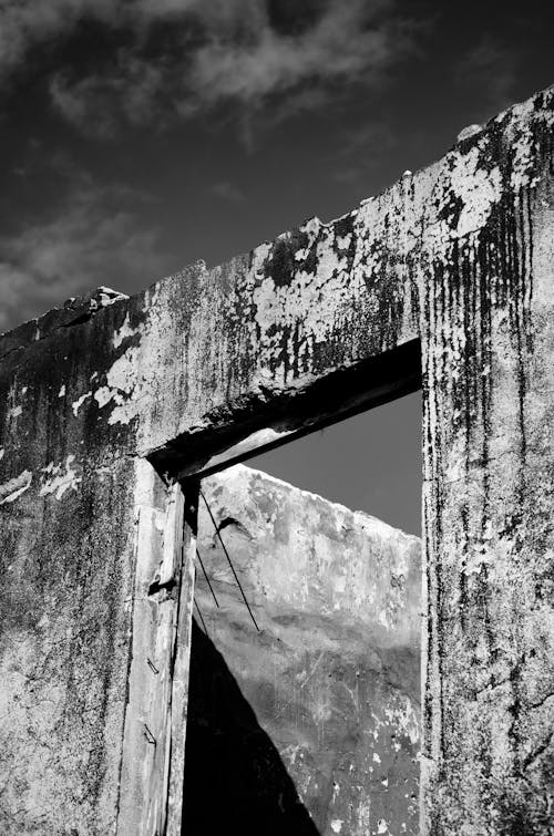 Free Grayscale Photography of Concrete Wall Stock Photo