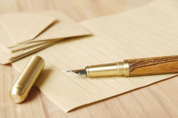 L'ultimo saluto: Guida alla scrittura di un elogio funebre
