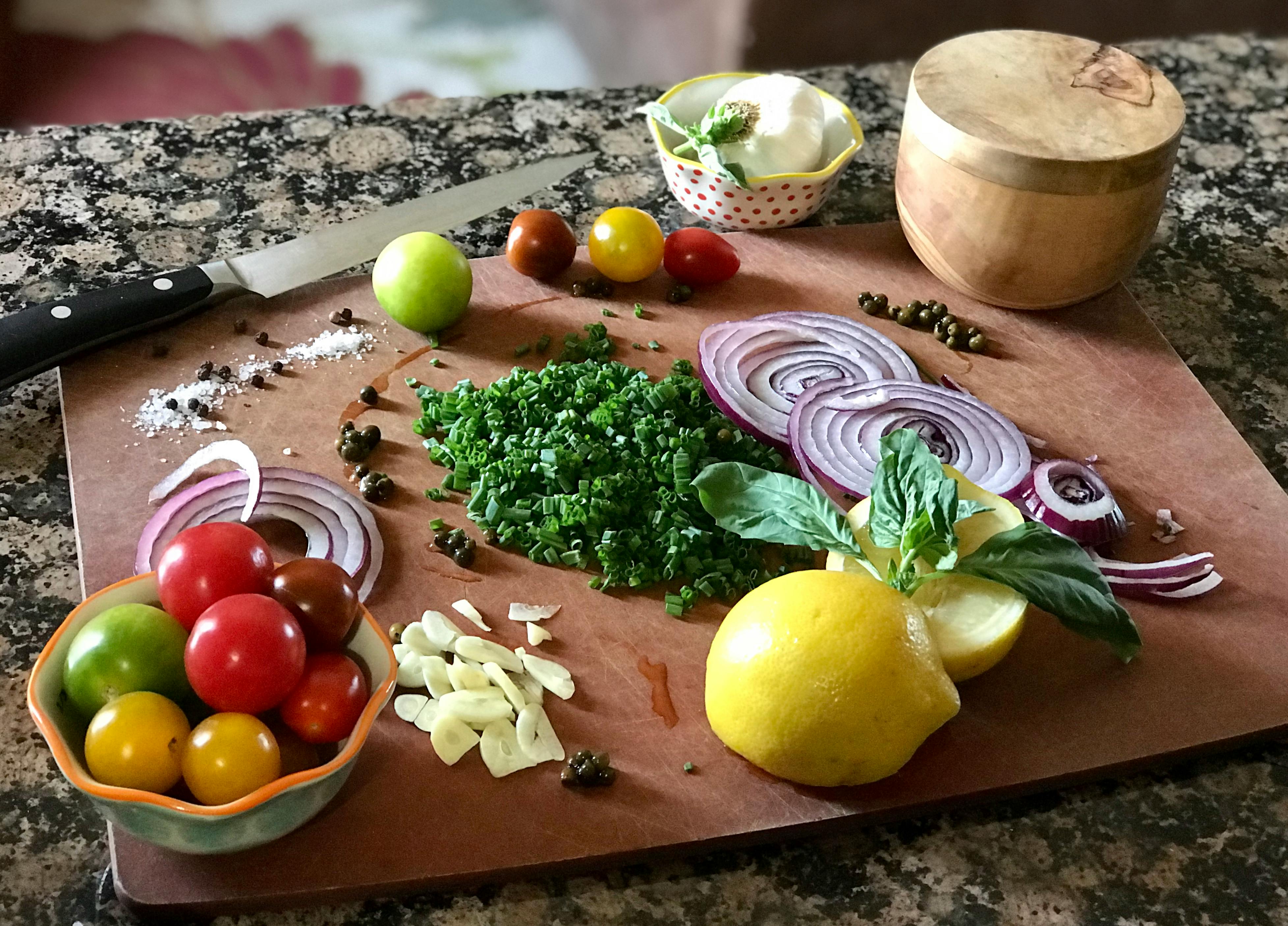 Free stock photo of cutting board, food preparation