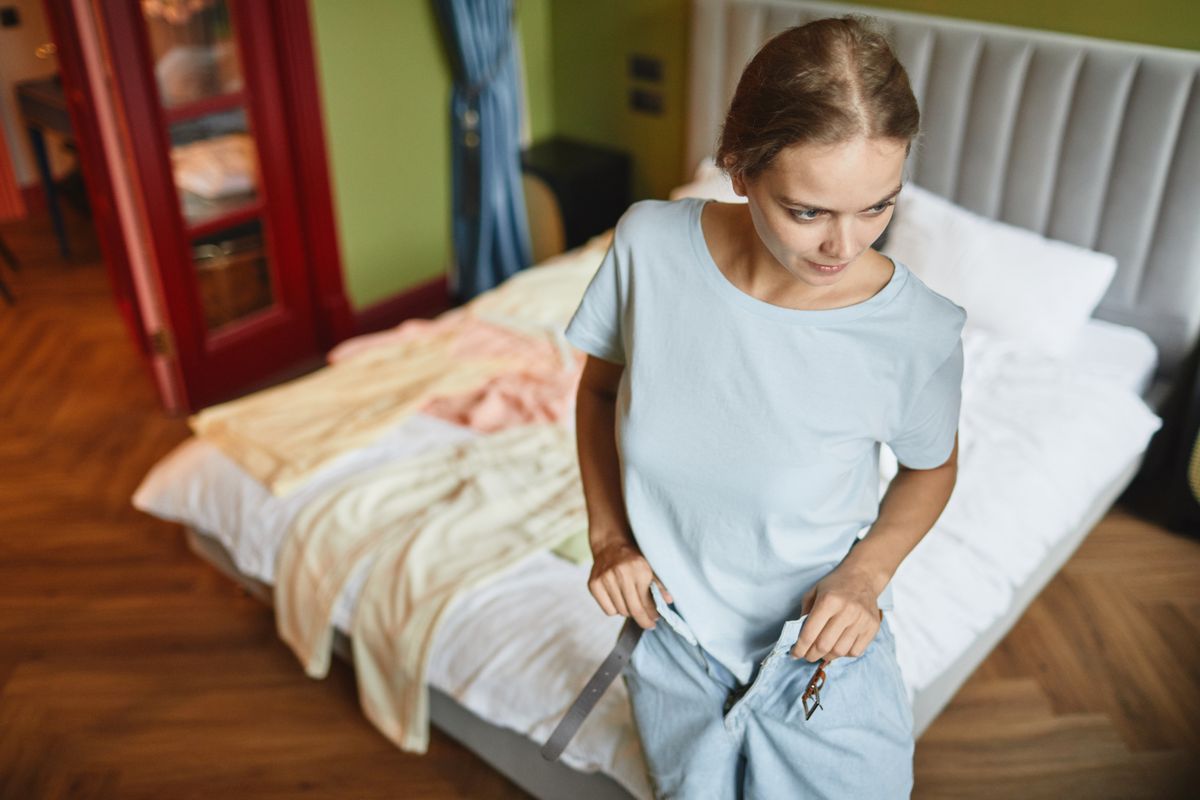 student moves in Bromley — Loaded properly: blankets, straps and a plan in Bromley