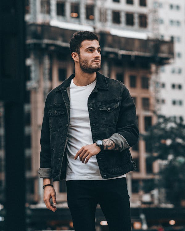 Justerbar Låse Træ A Handsome Man Wearing a Denim Jacket over a White Shirt · Free Stock Photo