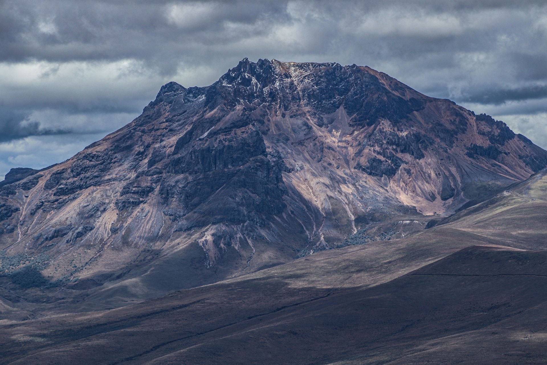 Master the art of alpine movement among Ecuador's volcanic giants