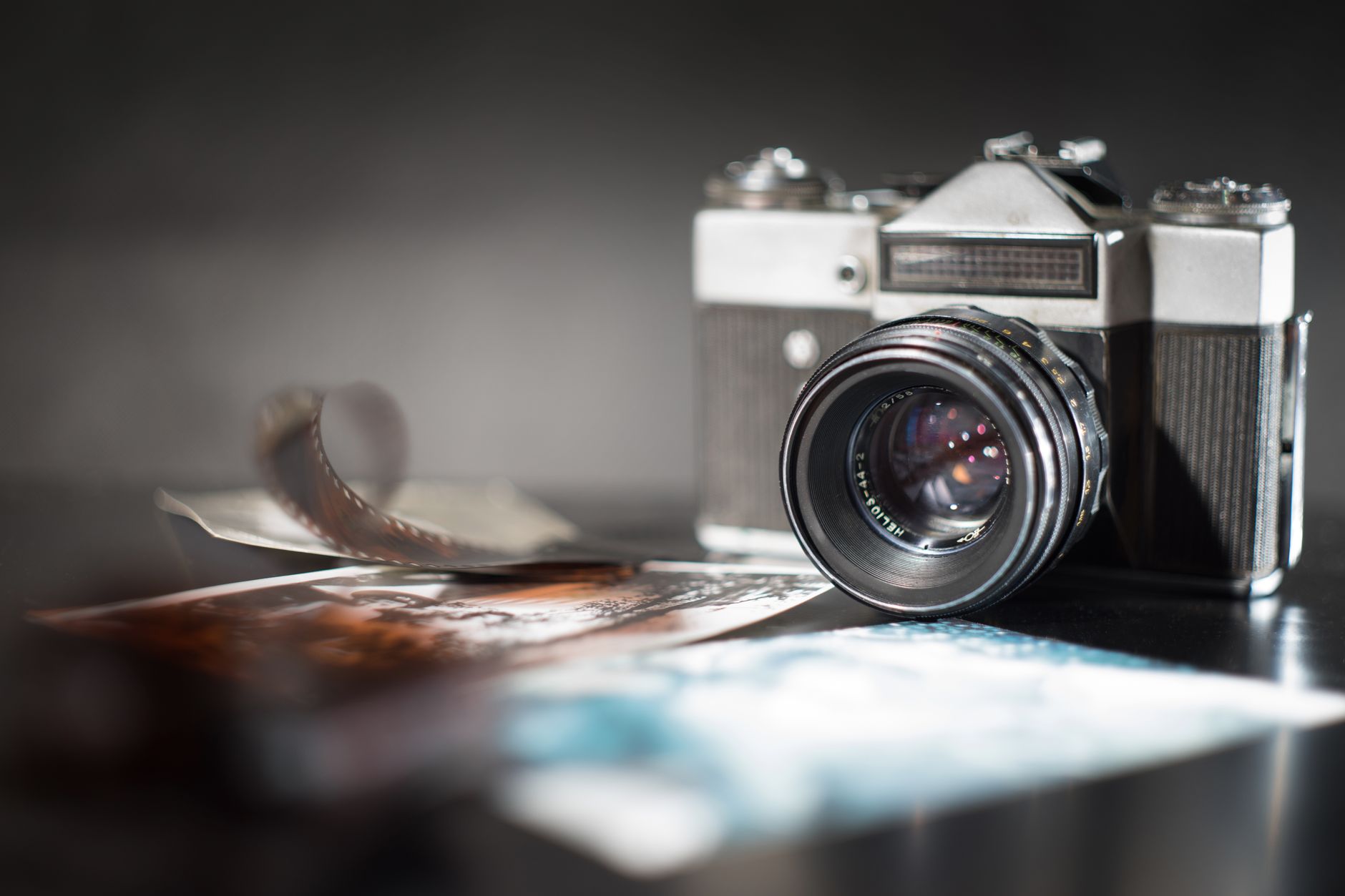 Die alte Kamera mit Film