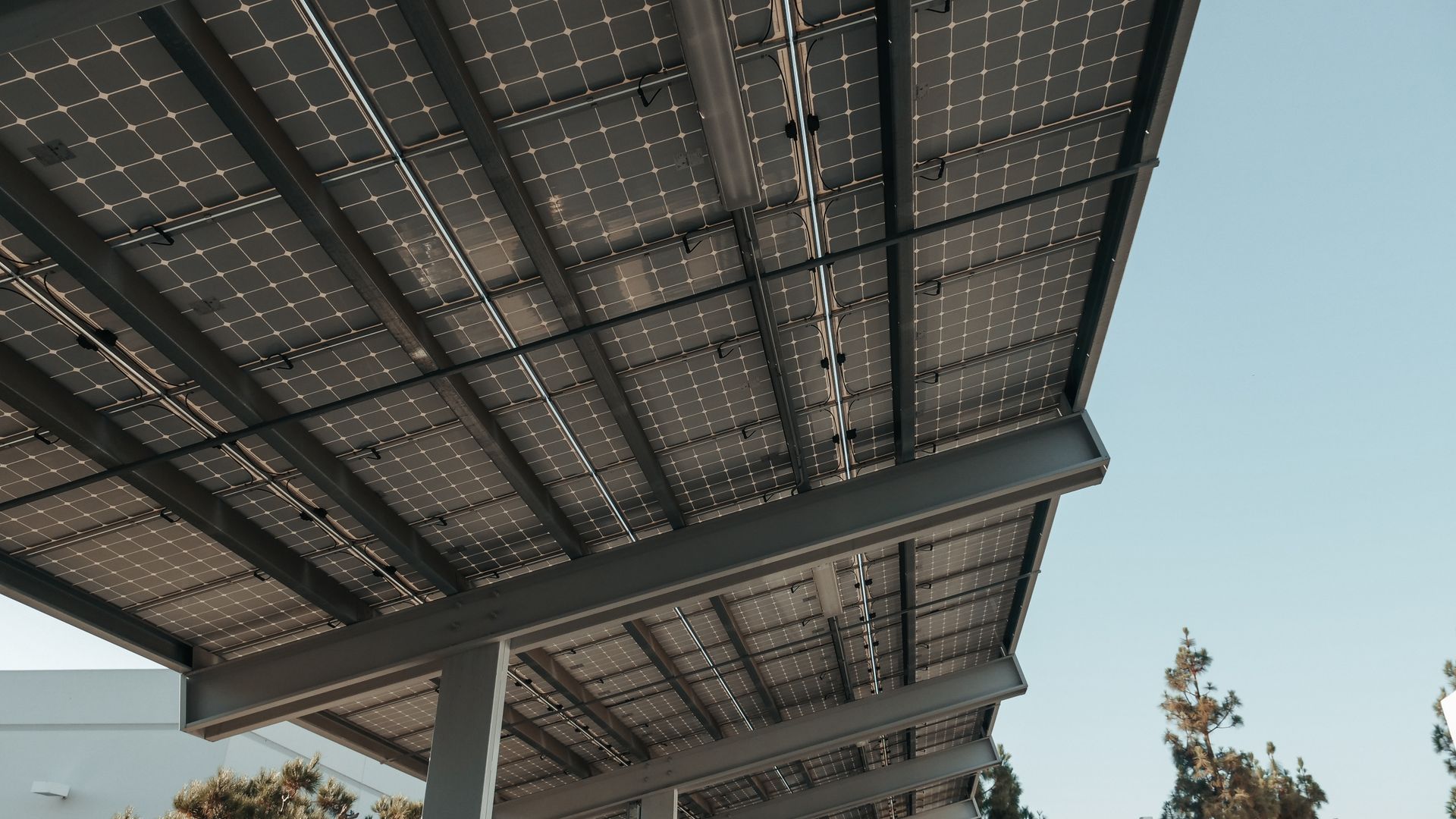 The Solar Battery Storage Process in Cyprus, Step by Step — illustrasjonsbilde