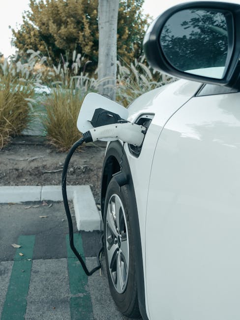 how long do the batteries last in a hybrid car - Featured Image