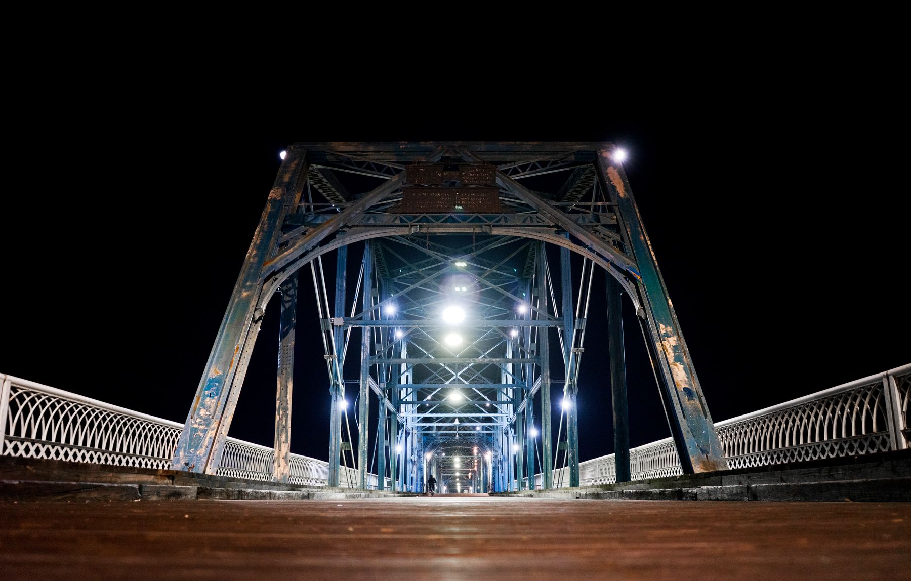Walnut Street Bridge illuminated at night