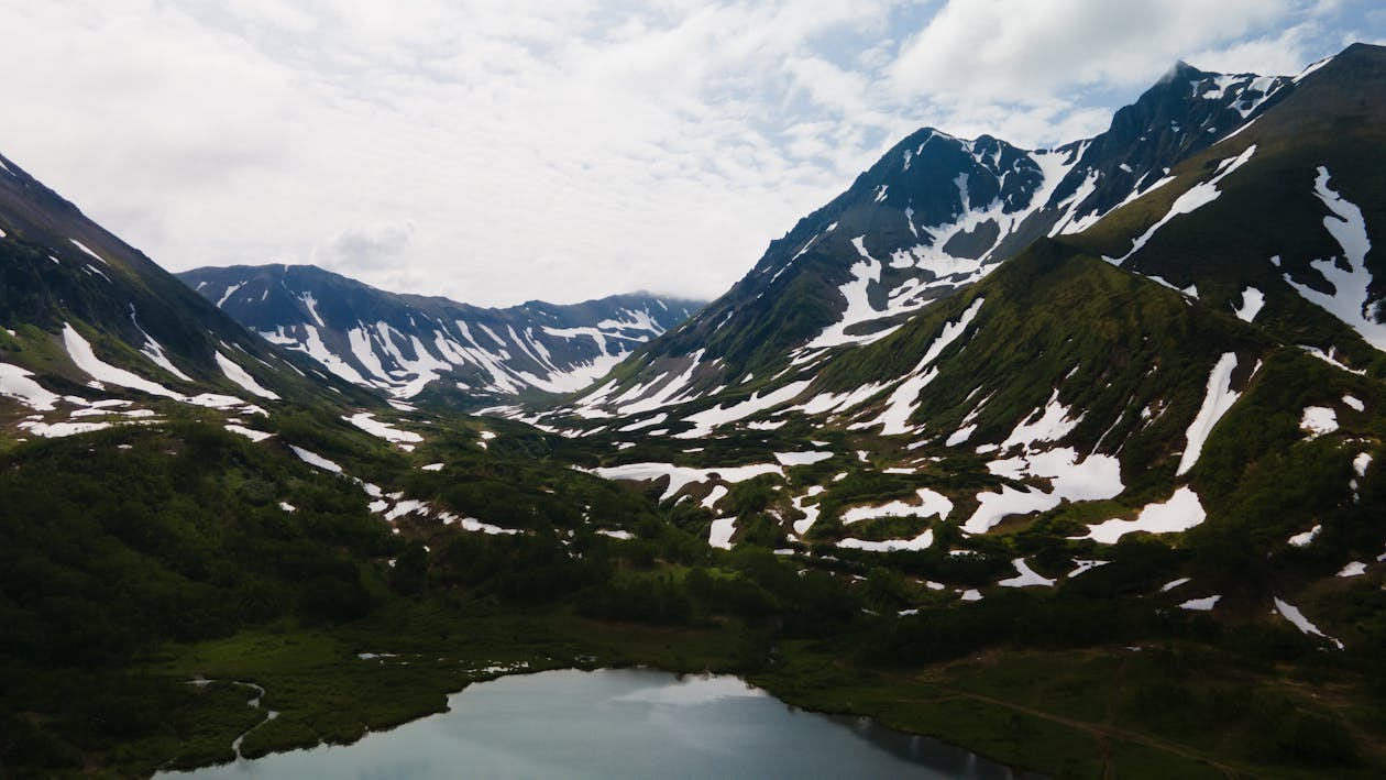 Gratis arkivbilde med dronebilde, fjell, flyfotografering