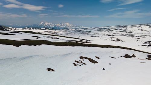 Бесплатное стоковое фото с Аэрофотосъемка, заснеженная земля, зима