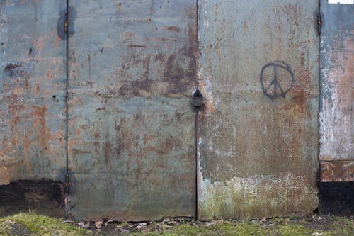 Free Photograph of Rusty Doors with a Lock Stock Photo