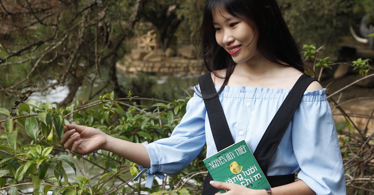 How to attract a girl book