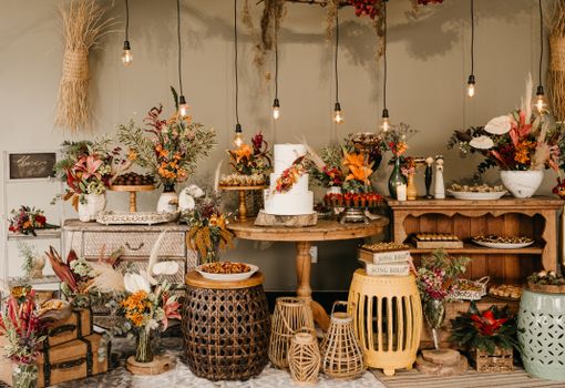 Exhibition of autumn bouquets in vinatge style at florist shop