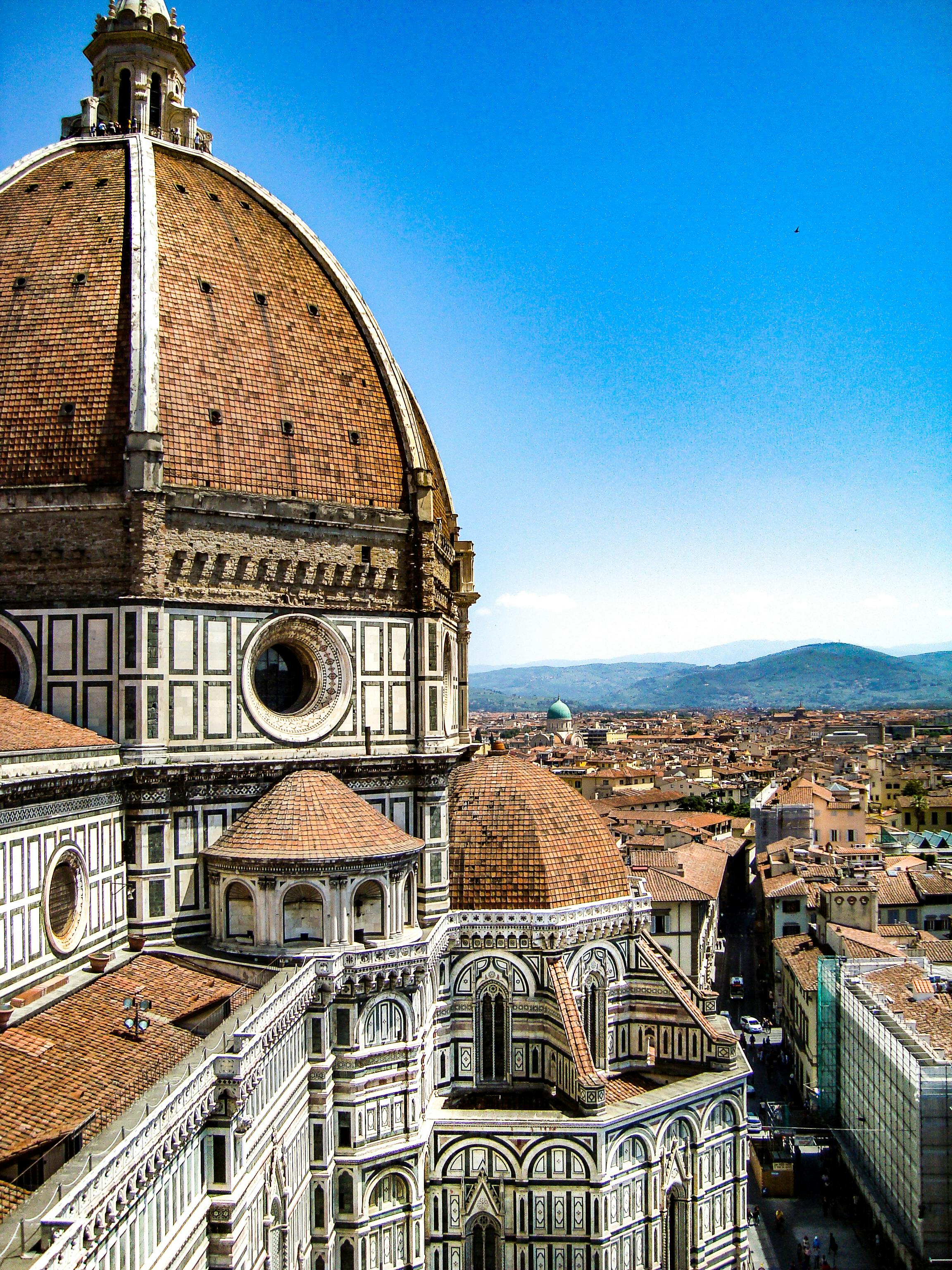 Ponte Vecchio Arch Bridge in Florence Italy 4K Wallpaper  HD Wallpapers