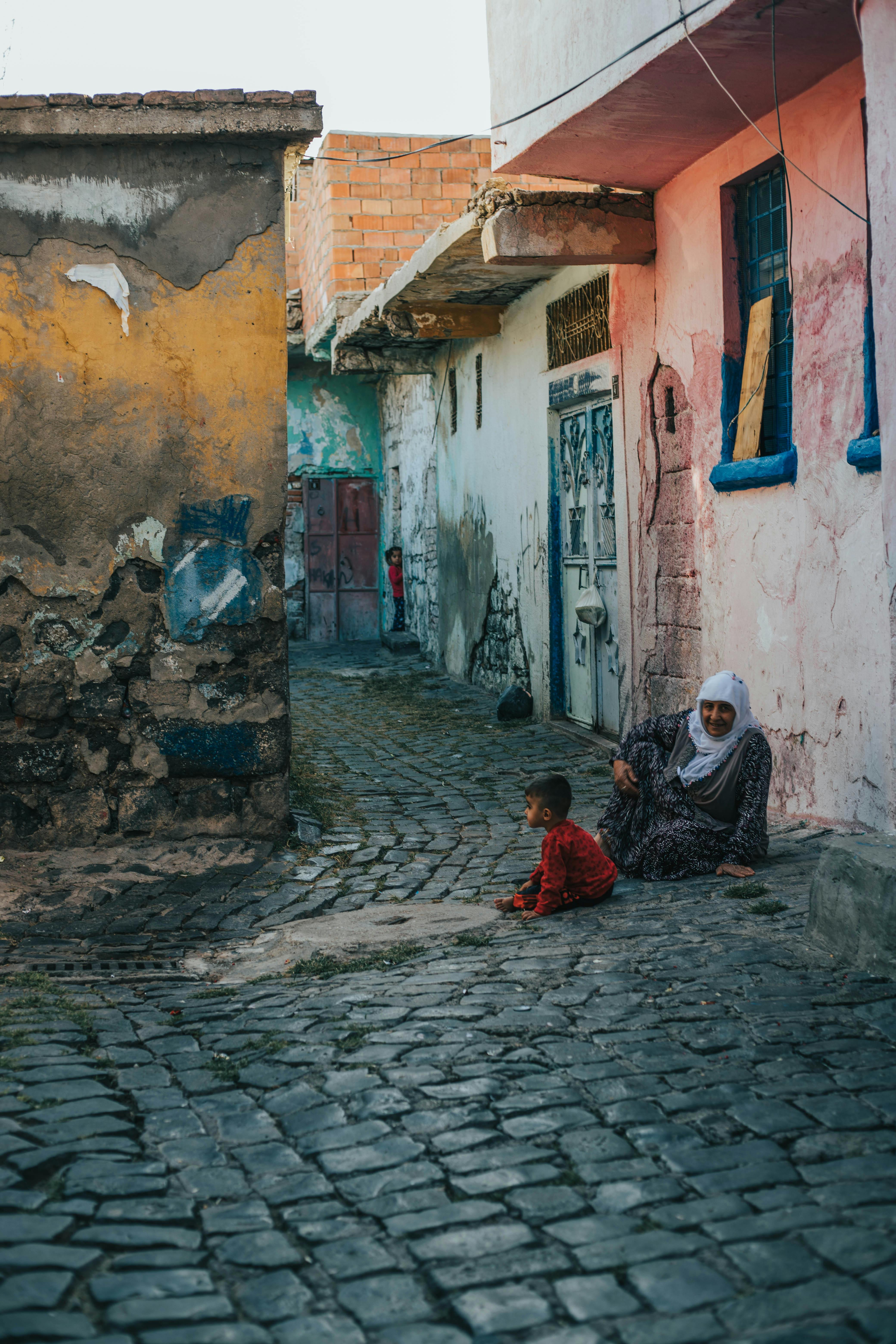 Situs Pemukiman: Mengintip Kehidupan Sehari-hari