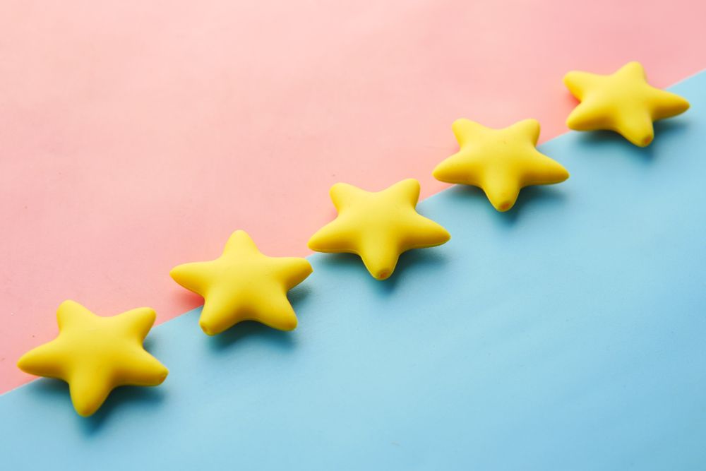 Refunds and Guarantees: What Reviews Should Check