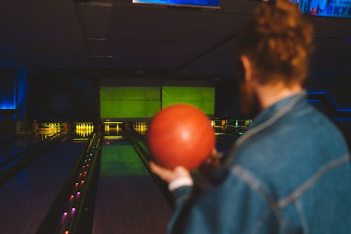 Foto stok gratis arena bowling, bola bowling, bowling
