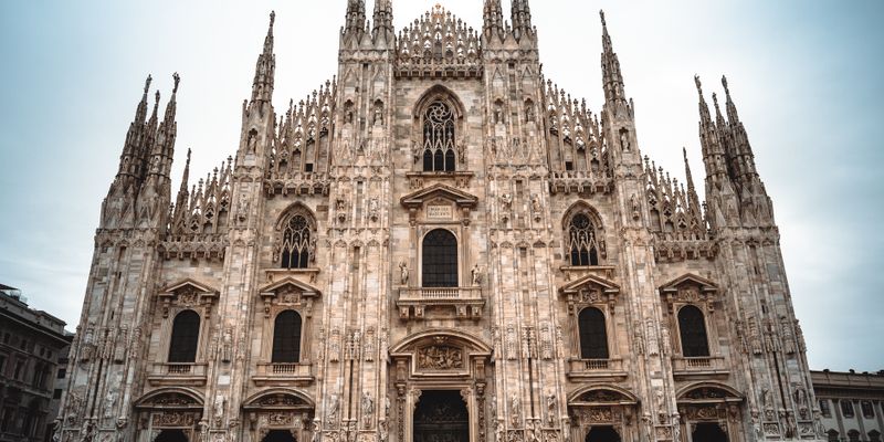 La plaza de la catedral de Milán