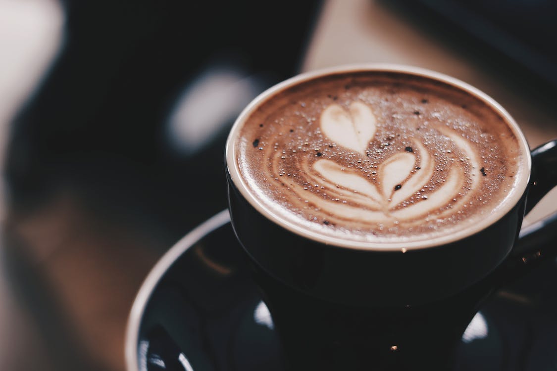 Základová fotografie zdarma na téma bílá, caffè latte, caffè latte art