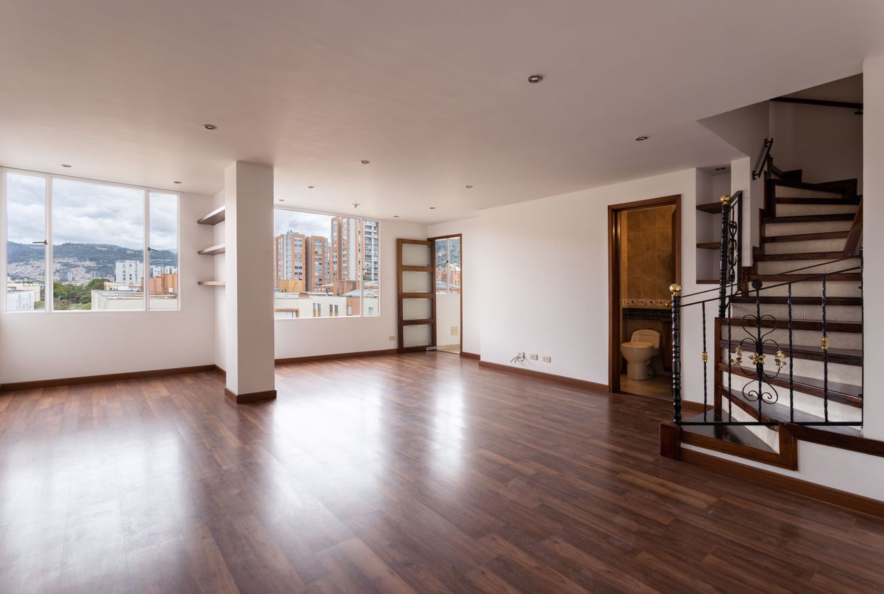 Flat & apartment removals Perton — removals work in progress