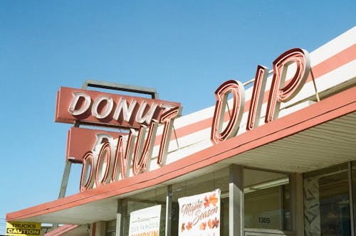 Fotos de stock gratuitas de almacenar, cafetería, dónut