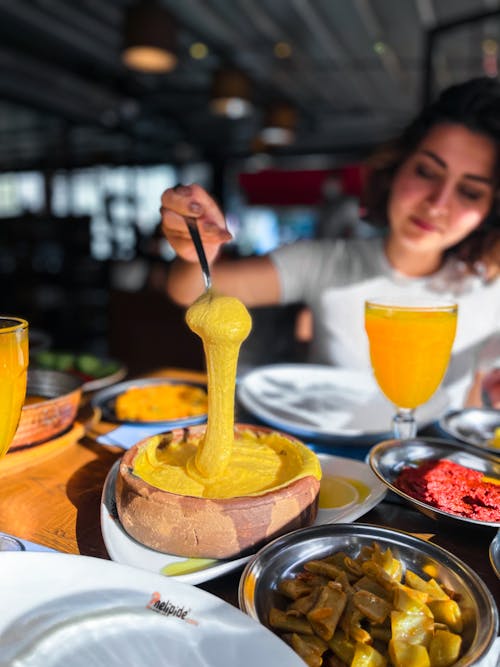 dikey atış, Gıda, Kadın içeren Ücretsiz stok fotoğraf