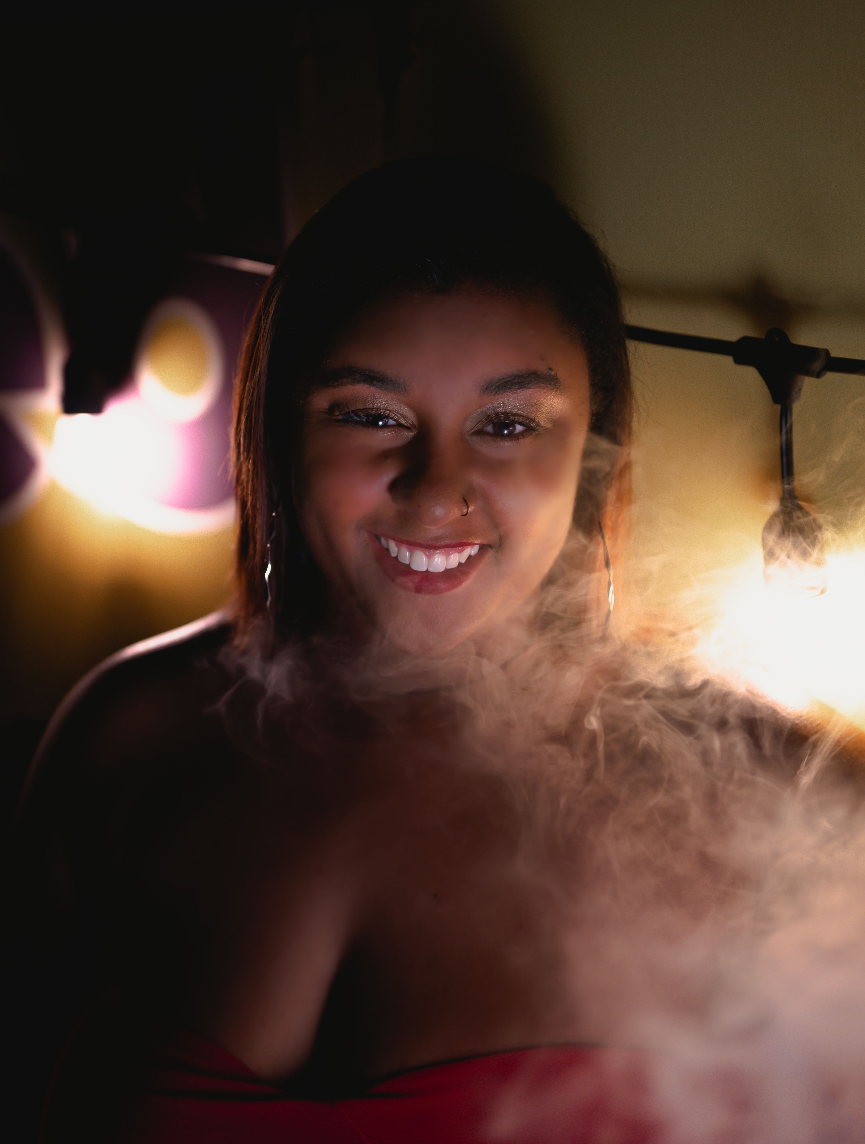 Ambiance lounge et chicha rose orientale au Club Nijem Marrakech