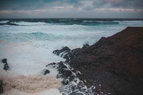 岩石, 海, 海景 的 免費圖庫相片