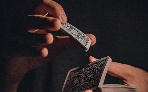 Online Casino: Spielautomaten und Live-Spiele im Überblick