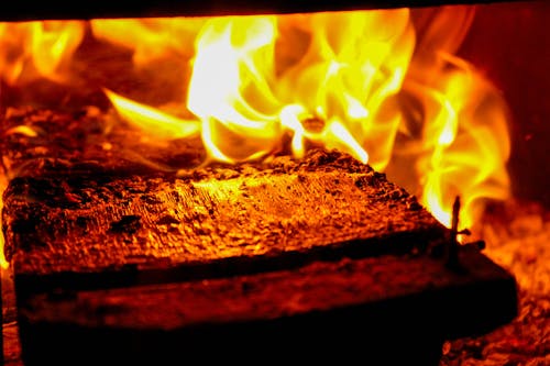 Бесплатное стоковое фото с горение, крупный план, огонь