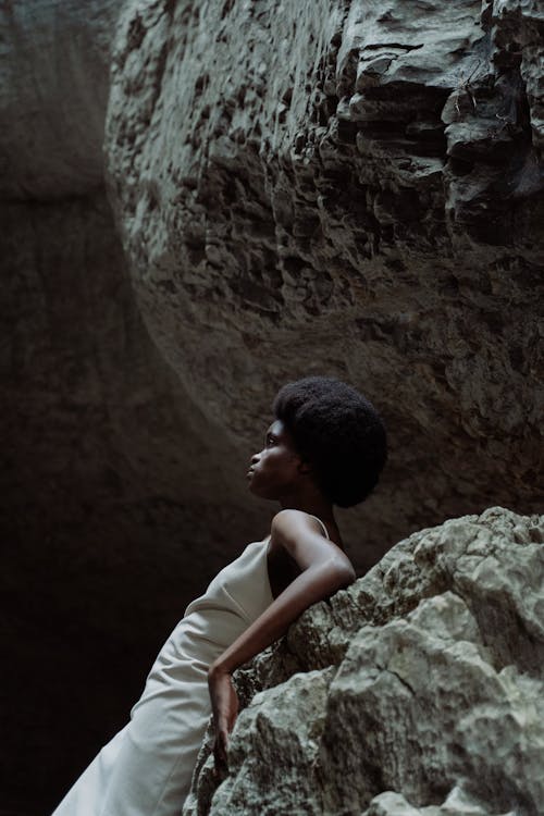 Kostenloses Stock Foto zu afro-haar, afroamerikaner-frau, farbige frau
