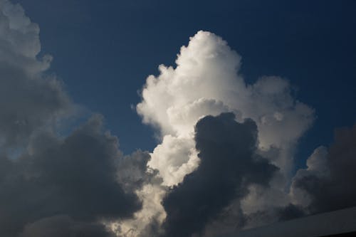 Foto profissional grátis de atmosfera, céu azul, cúmulos