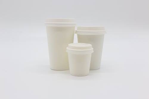 Darmowe zdjęcie z galerii z białe tło, filiżanki do kawy, makieta