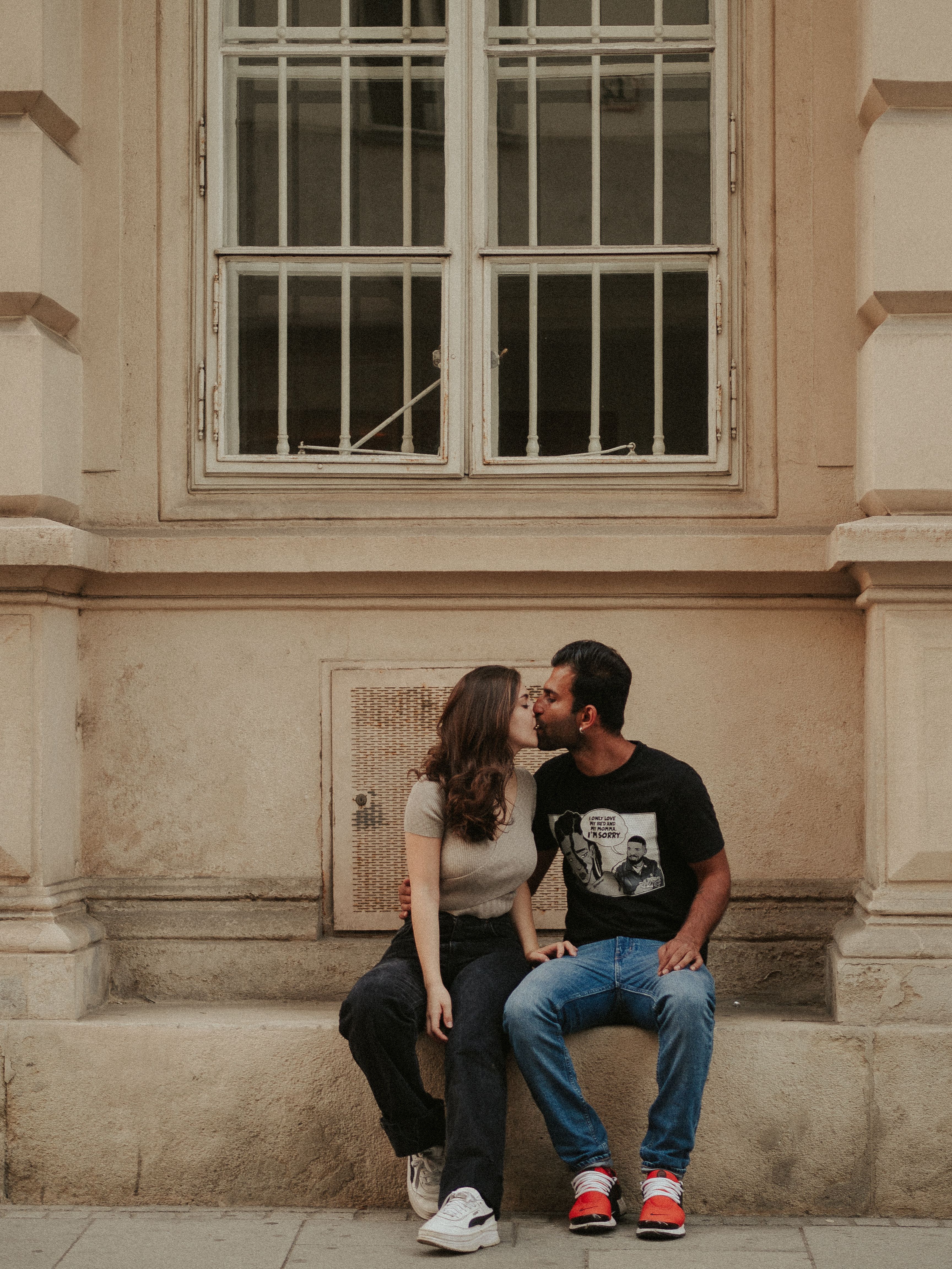 Black and White Portrait of Couple Kissing · Free Stock Photo