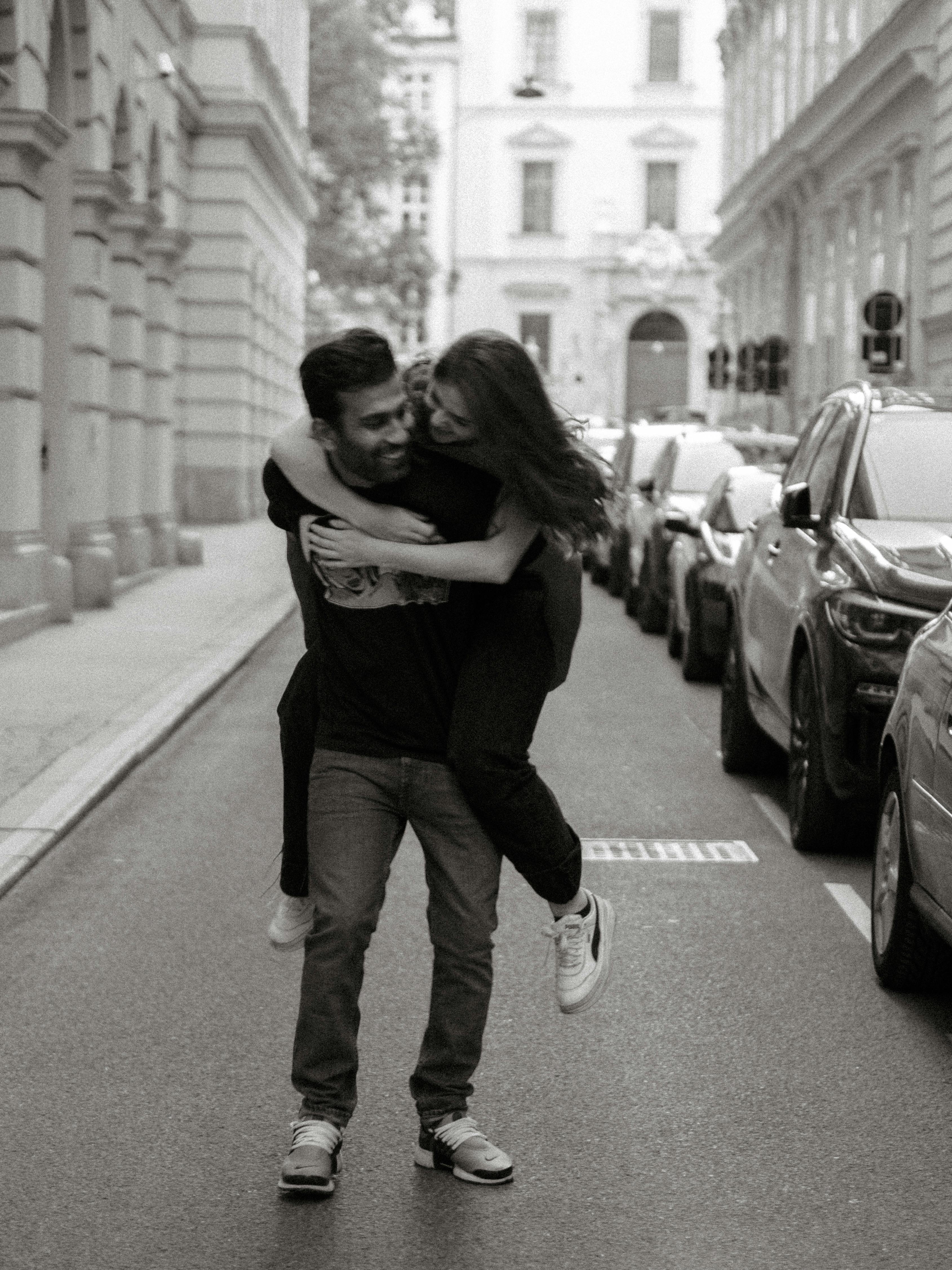 Black and White Portrait of Couple Kissing · Free Stock Photo