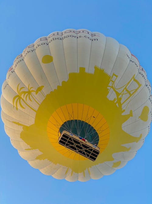 Free Low Angle Shot of a Hot Air Balloon Stock Photo