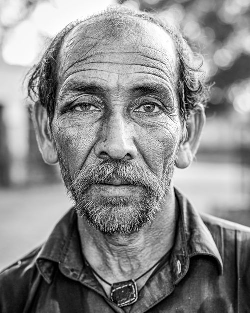 Free Striking black and white portrait of a senior man in Sillanwali, Pakistan. Stock Photo