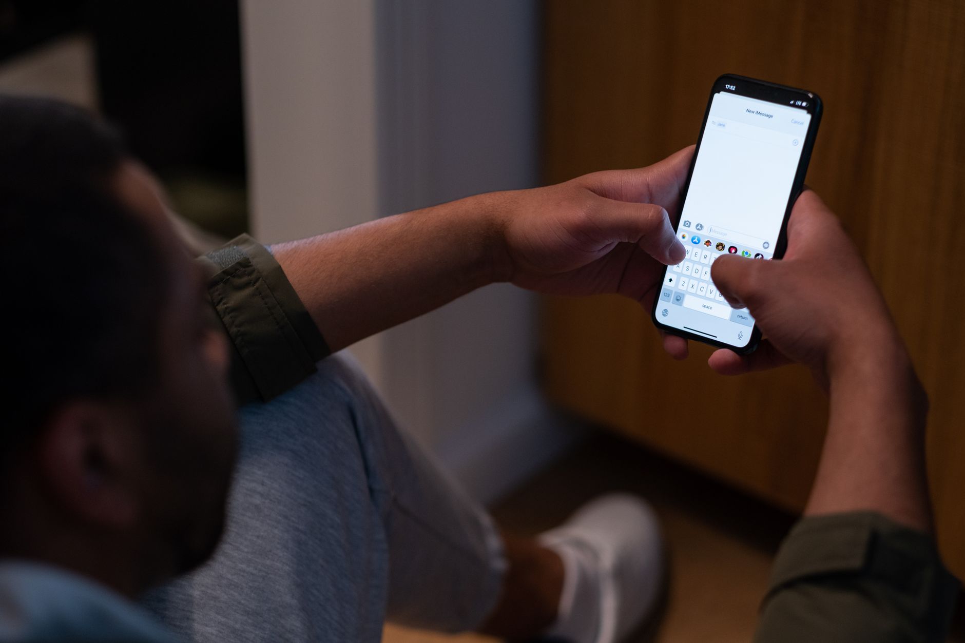 After-hours car rental booking inquiry on WhatsApp showing immediate AI response to customer question