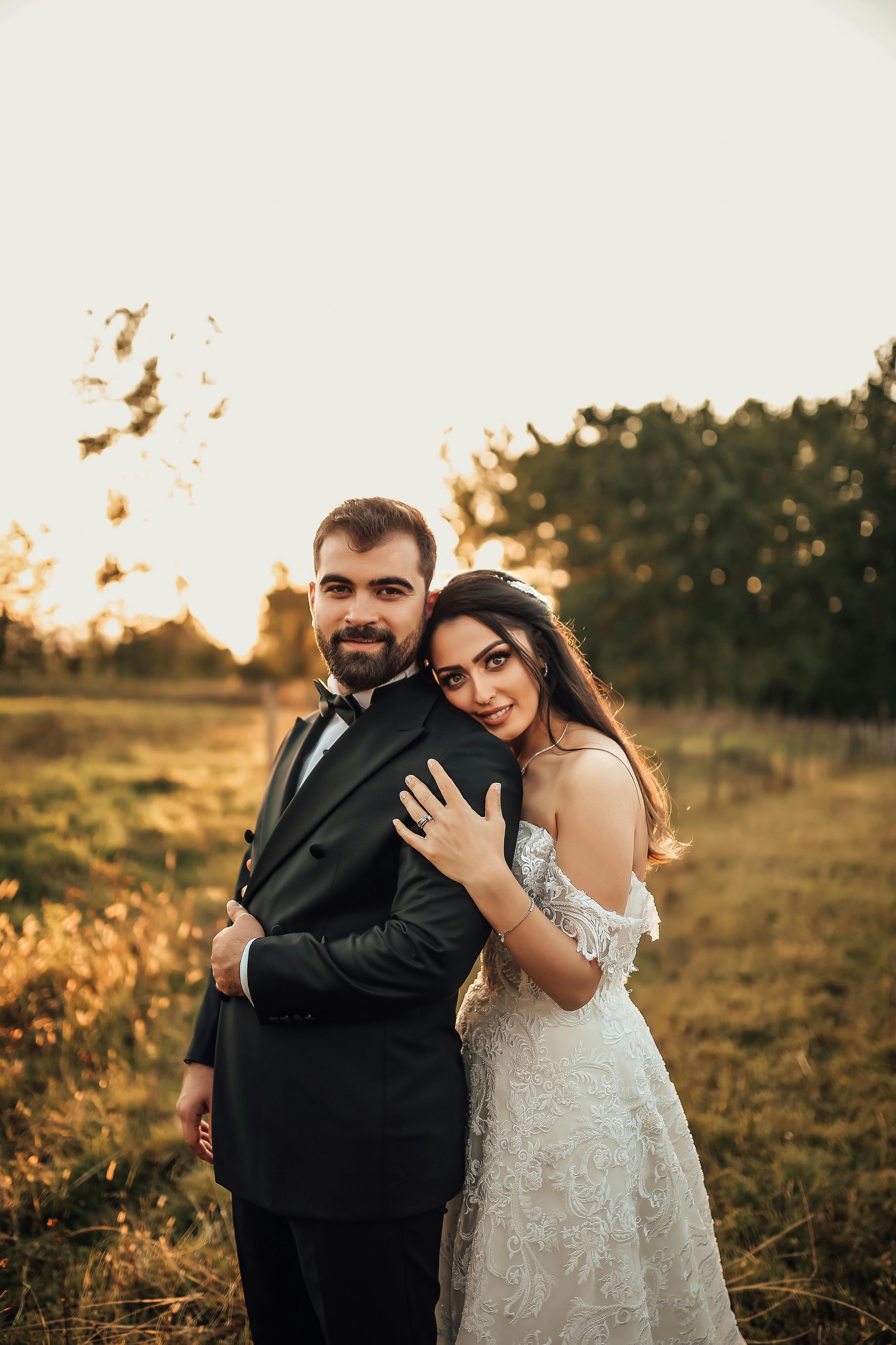 Wedding Poses | Vitor Lindo Wedding Photographer and Videographer