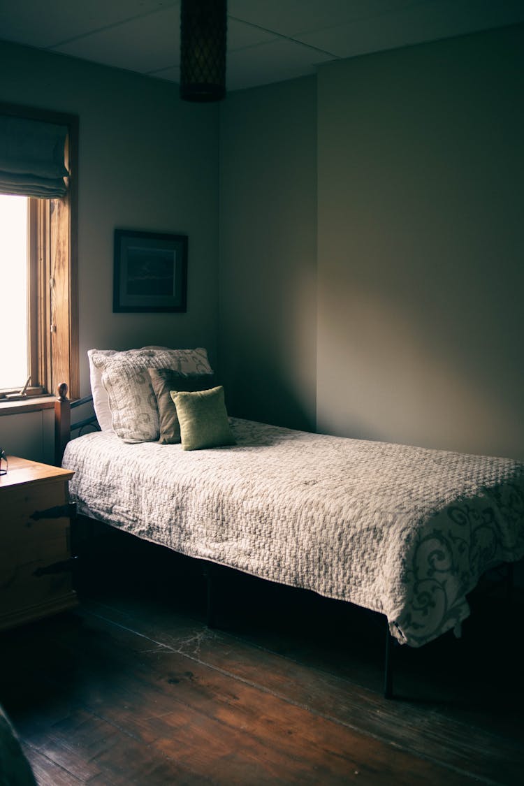 Single Bed In Room