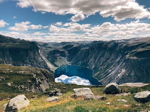 คลังภาพถ่ายฟรี ของ trolltunga, การถ่ายภาพธรรมชาติ, ทะเลสาป